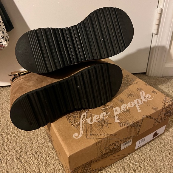 🤎BRAND NEW FREE PEOPLE SABRINA PLATFORMS🤎 - Picture 6 of 8